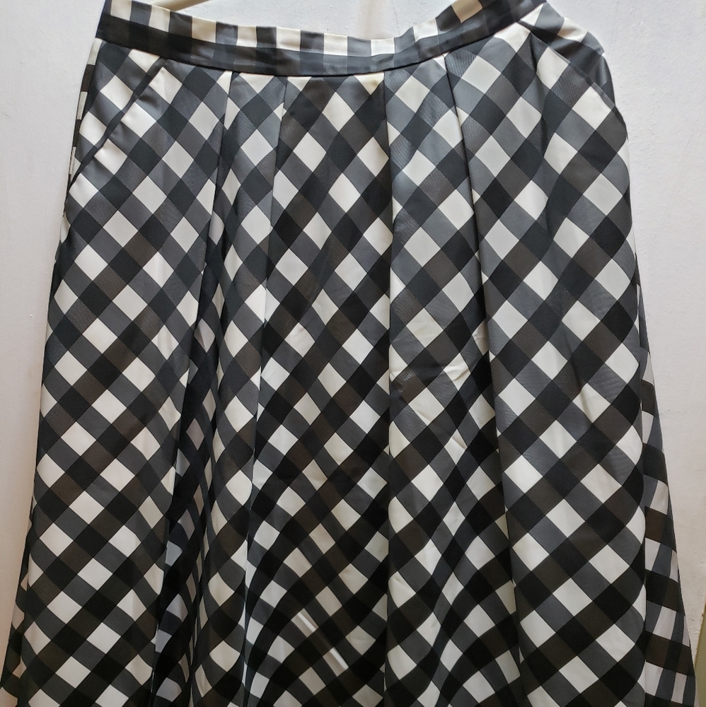 Talbots black and white gingham skirt